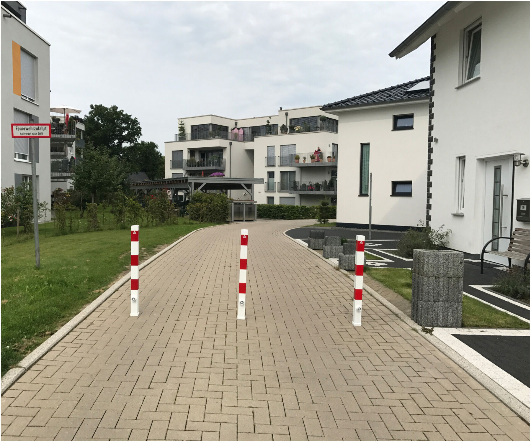 Schake Absperrpfosten Typ 470F, 70x70mm, herausnehmbar- + Dreikantverschluß, feuerverzinkt)