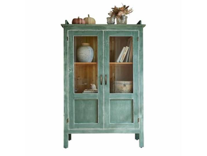 Loberon Vitrine Nouvellese, grün/braun Vitrine, Charaktervolles Pistaziengrün, Glas & Holz in Harmonie, Verstellbare Einlegeböden