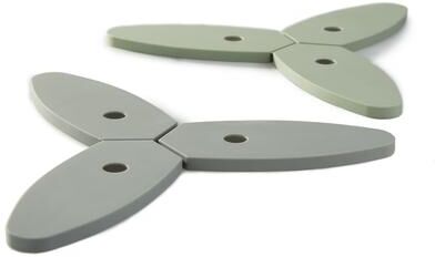 "BergHOFF Leo Balance Silicone Foldable and Magnetic Trivet 9.5"""
