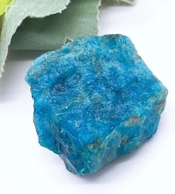 Uplift Essentials Natural Blue Apatite Raw Stone Uncut Mineral Rock Crystal For Reiki Healing, Aquarium & Home Decor 0.4 Lb