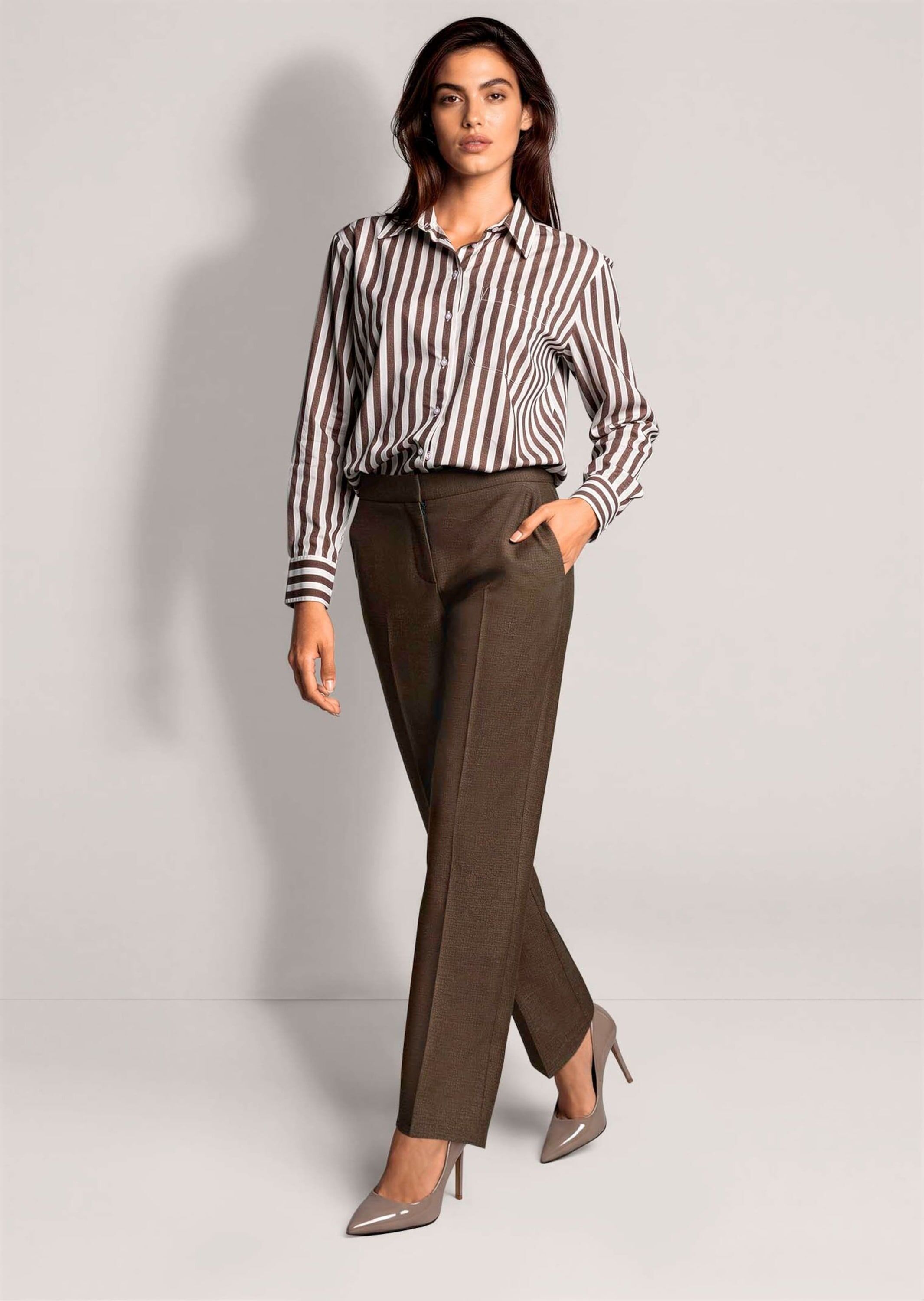 Stoffhose MADELEINE "Hose Klassische Stoffhose mit Bügelfalten", Damen, Gr. 18, braun (schokobraun, melange), Modern, gerade, Hosen Stoffhose
