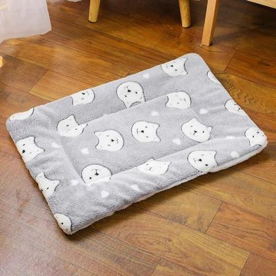 Uplift Essentials Thickened Flannel Winter Warm Cat Mat grey Bear m