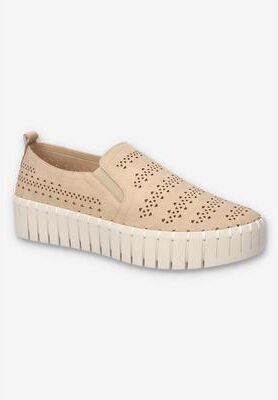 Women's Peppy Platform Sneaker by Easy Street in Natural (Size 8 1/2 M)