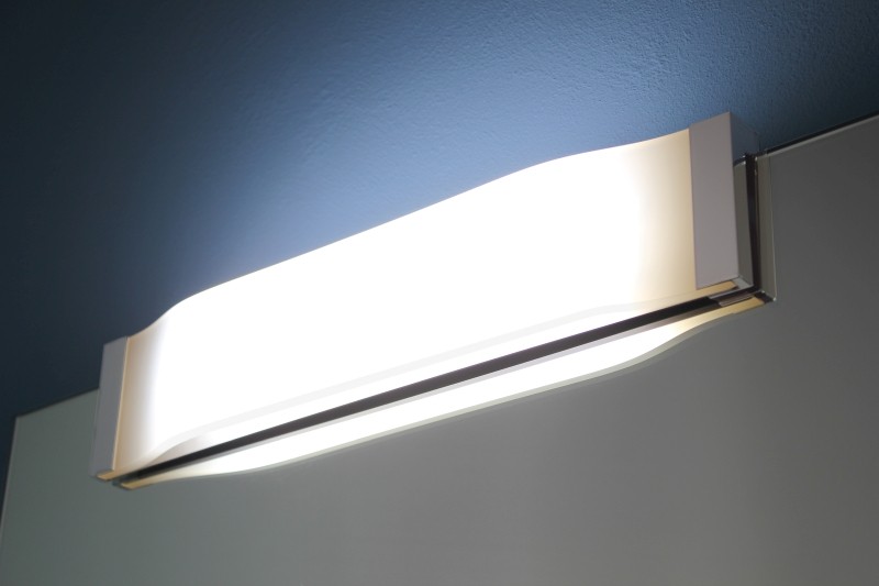Koh-i-Noor Spiegelleuchte mit LED-Licht ONDA, 7921, CHROM 7921