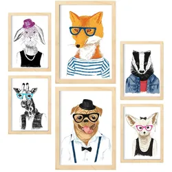 POSTER Set Mit 6 Hipster Tiere Im Farbenfrohen Handgezeichneten Weißer Hintergrunddruck Mit Tieren In Menschlicher A3 & A4 Rahmen Aus Hellem Holz