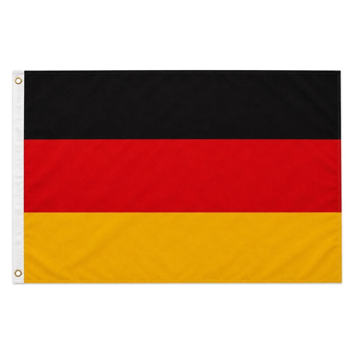 trends4cents XXL Flagge Deutschland 250 x 150 cm Fahne mit 3 Ösen 100g/m² Stoffgewicht Hissflagge (250 x 150 cm) (32205719)