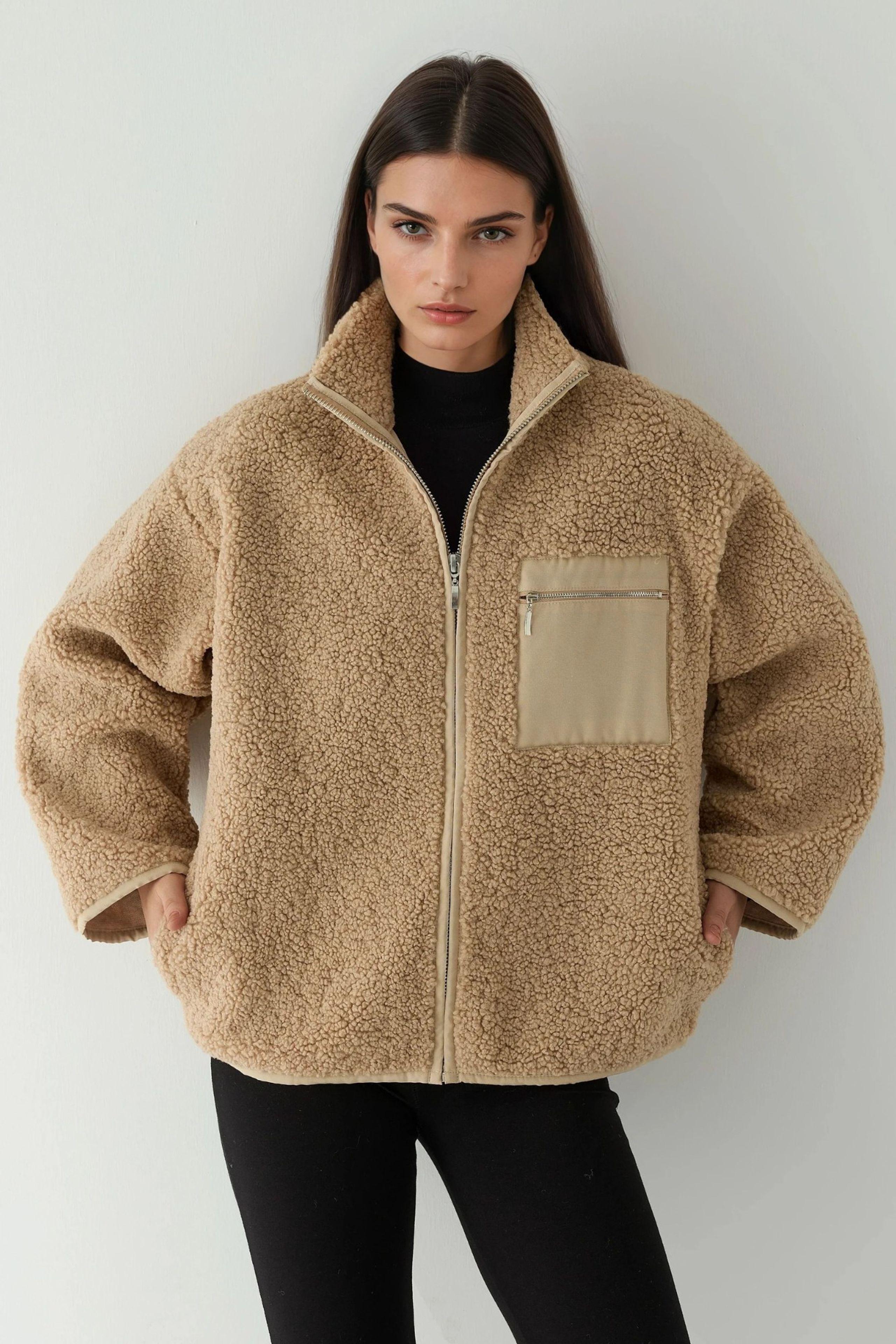 Jas met Struktuur en Pocketdetails