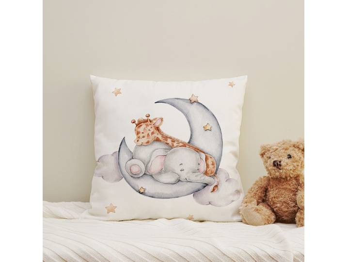 Dekokissen QUEENCE Elefant und Giraffe auf Halbmond , bunt (bunt, stern sterne bedruckt gemustert), B:40cm H:1cm L:40cm, Polyester, Dekokissen_Sitzkissen_Kissenhüllen, Dekokissen, Kissenhülle mit HD Premium Druck, geruchsneutral, 40x40cm