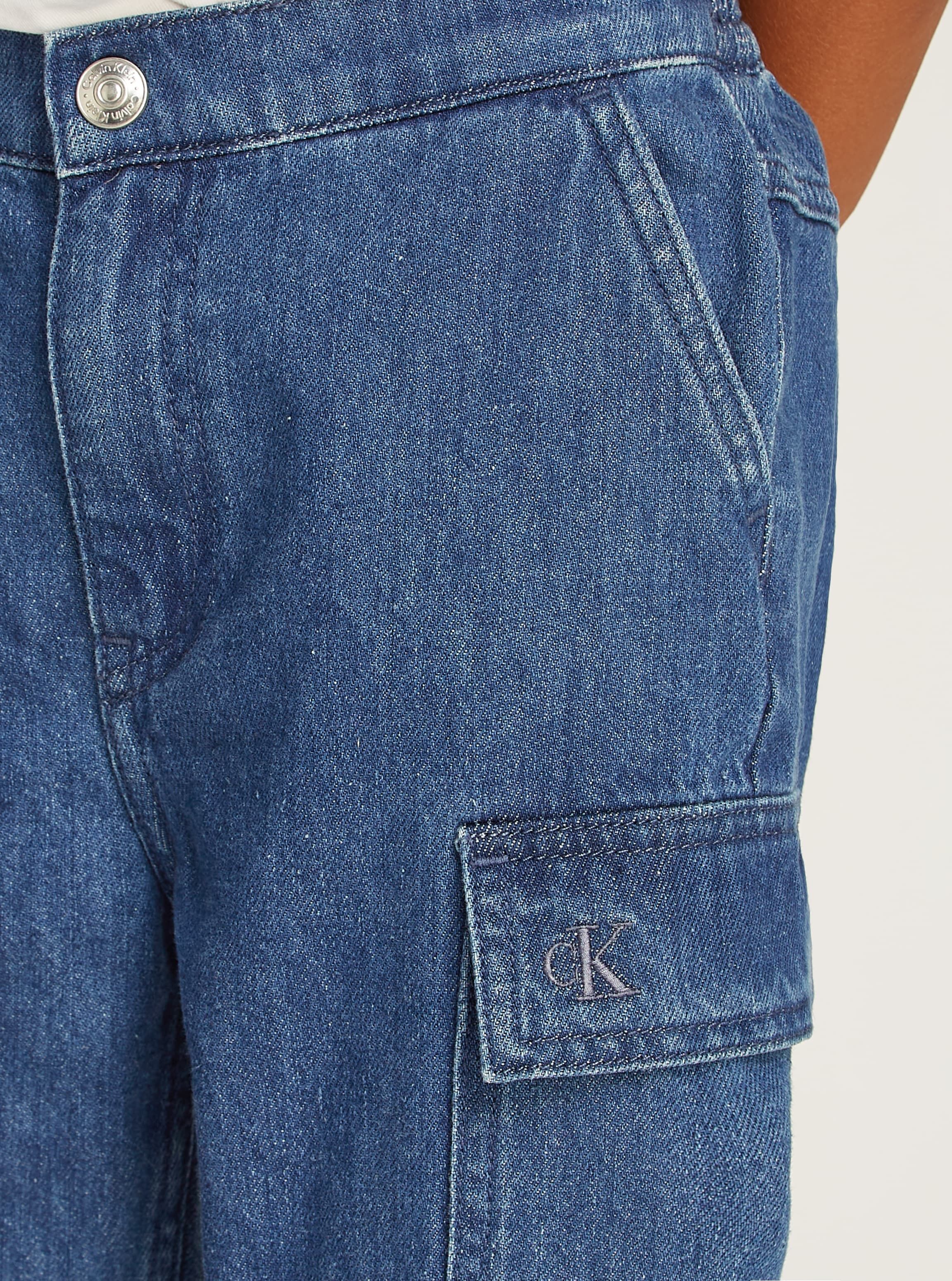 Jogginghose CALVIN KLEIN "VIBRANT BLUE DENIM JOGGER", Jungen, Gr. 8 (128), N-Gr, blau (vibrant blau), Denim/Jeans, Obermaterial: 100% Baumwolle, unifarben, normal normal, Hosen Jogginghose, mit Cargotaschen vibrant blau 8 (128), N-Gr