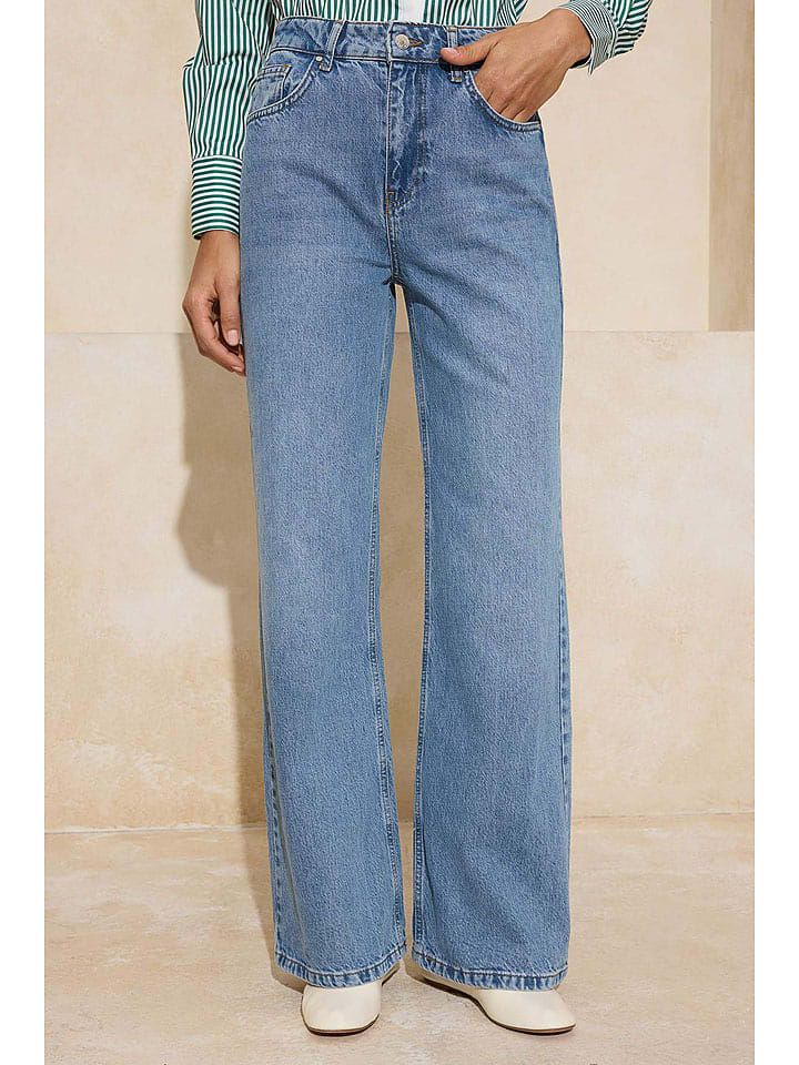 trendyol Jeans - Comfort fit - in Blau - 36