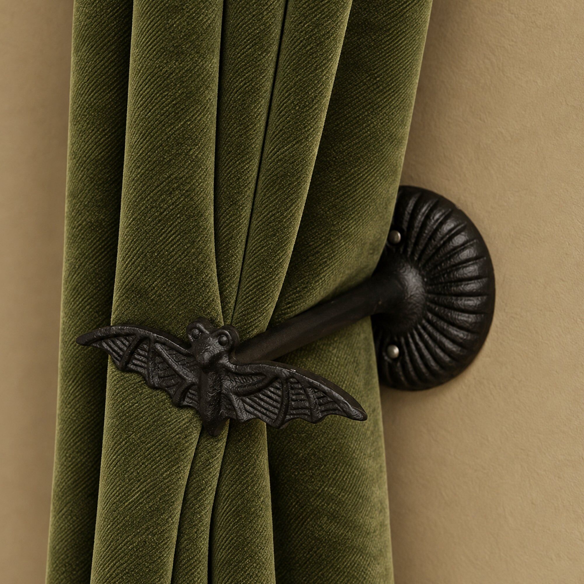 Set of 2 Black Metal Bat Curtain Tie Backs Metal