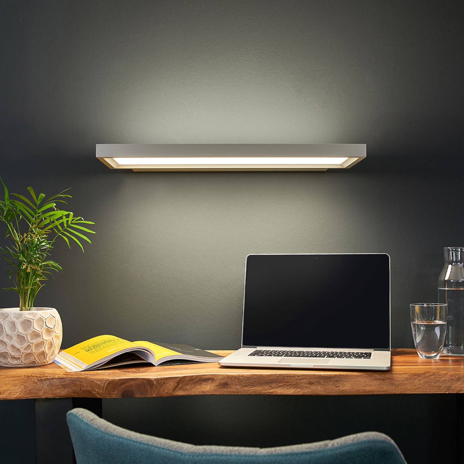 LED-Büro-Wandleuchte Rick, grau, universalweiß Rick Arcchio, dimmbar, alu / grau / zink, für Arbeitszimmer / Büro, Kunststoff, Modern