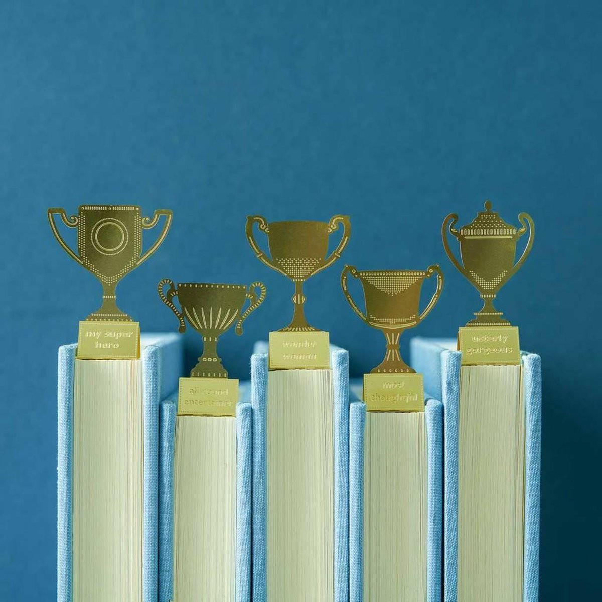 Tiny Trophies miniature desktop award van Another Studio voor volwassenen