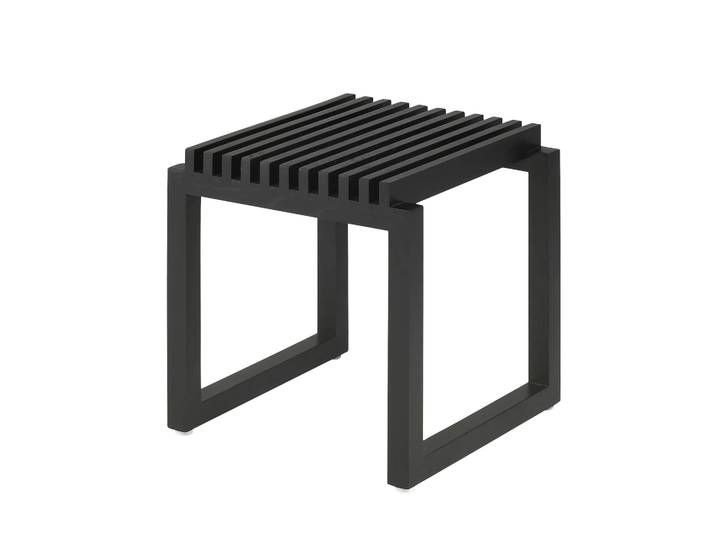 Fritz Hansen Tabouret Cutter chêne laqué noir