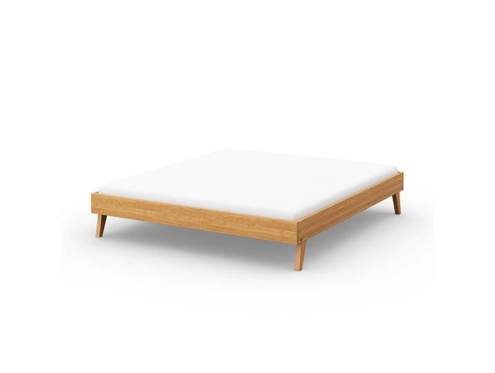 Naturwohnen Massivholzbett 180x200cm Eiche natur geölt Serie Laura Design und Handwerk perfekt vereint mit bioola® nature veredelt