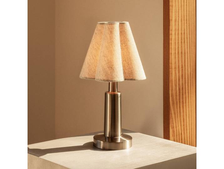 Audo Copenhagen Tischlampe Admiral, dimmbar, creme / amber, für Wohn- / Esszimmer, Kunststoff, Design, Tischlampe