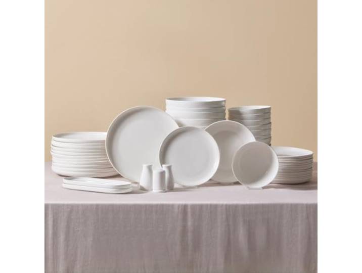 Karaca Streamline Favaro Service de Table Geschirr Set, 53 Tlg, Geschirrset 12 Personen aus Bone China mit Tellern, Schalen, rechteckigen Servierplatten, Salz- und Pfefferstreuer, Weiß Teller Set