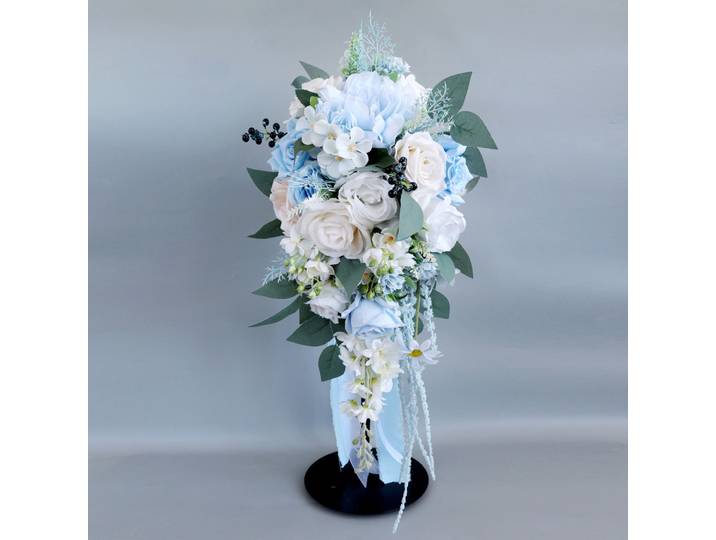 Simulation de rose de mariée, bouquet de goutte d'eau, accessoires photo de mariage en plein air, arrangement de scène de mariage, arrangement floral