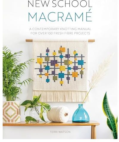 David and Charles New School Macramé: A contemporary knotting manual for over 100 fresh fibre projects