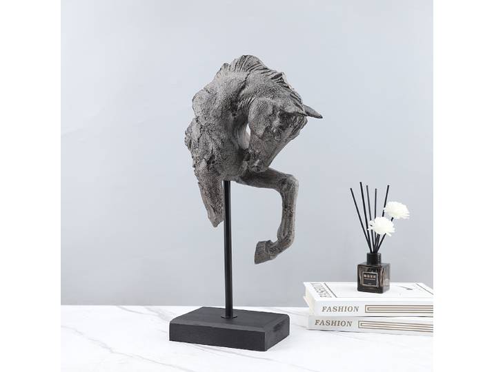 Sculpture d'animal en résine, décoration de bureau et de bibliothèque, statue abstraite de tête de cheval en résine, artisanat, décoration esthétique d'intérieur