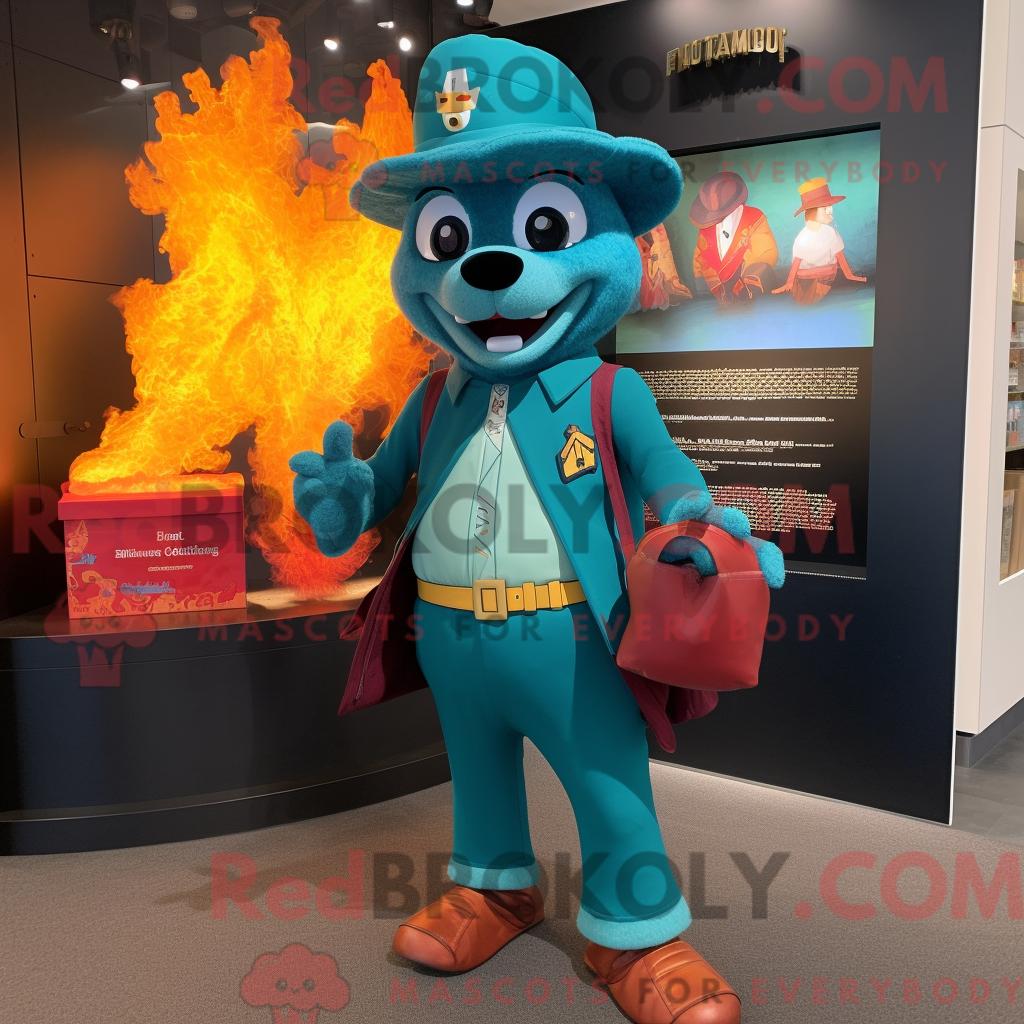 Maskottchen REDBROKOLY eines blaugrünen Feuerschluckers mit Henley-Shirt und Messenger-Taschen