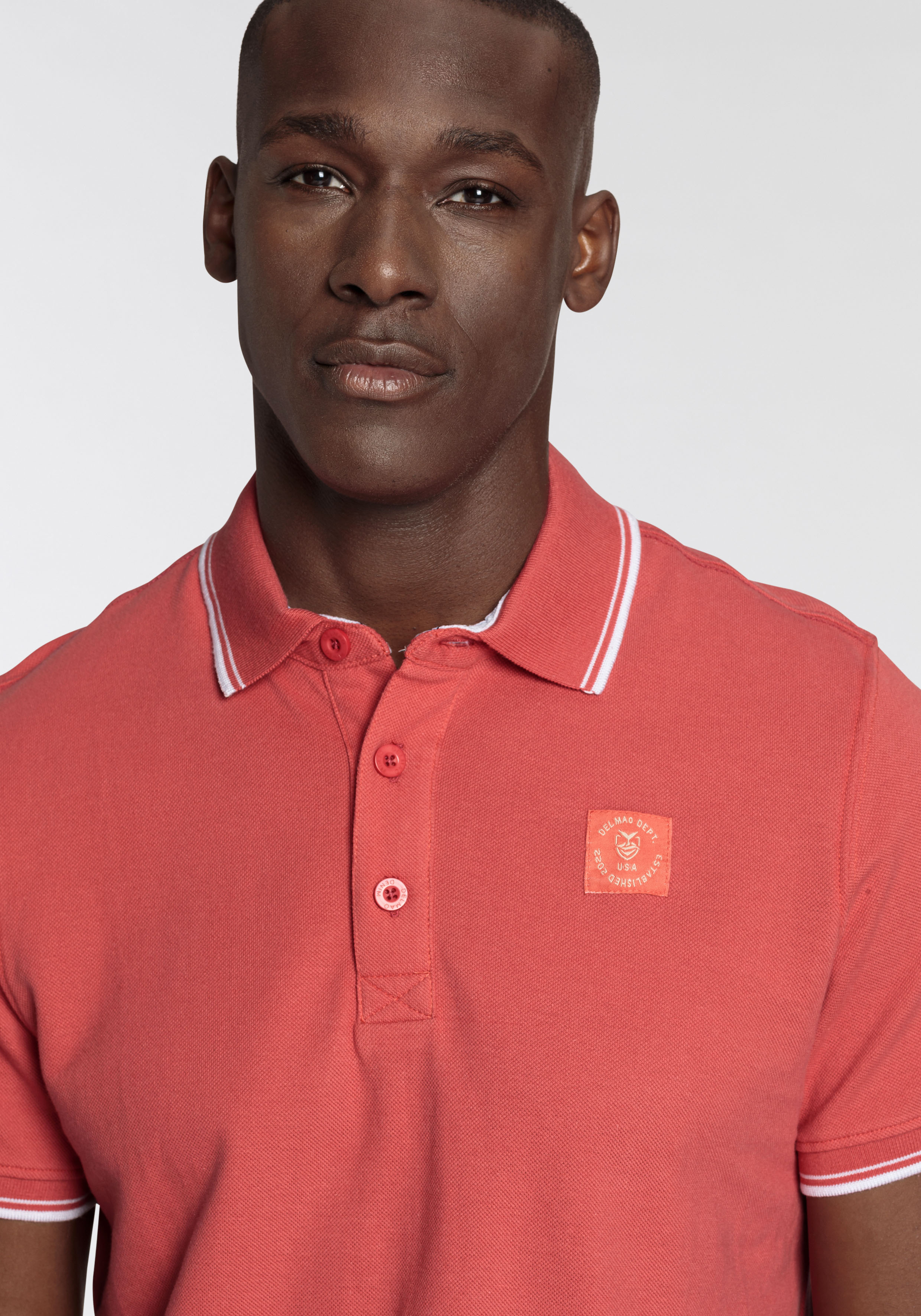 Poloshirt DELMAO "in vielen Sommer Farben Preis-Leistungs Bestseller", Herren, Gr. 3XL (64/66), rot, Piqué, Obermaterial: 100% Baumwolle, unifarben, Basic, regular fit, Rippbündchen, Shirts Poloshirt, Trendige lockere Passform, immer perfekt gestylt Sport