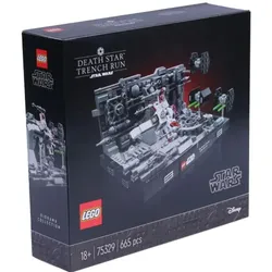 LEGO Star Wars Death Star Trench Run Diorama (75329)