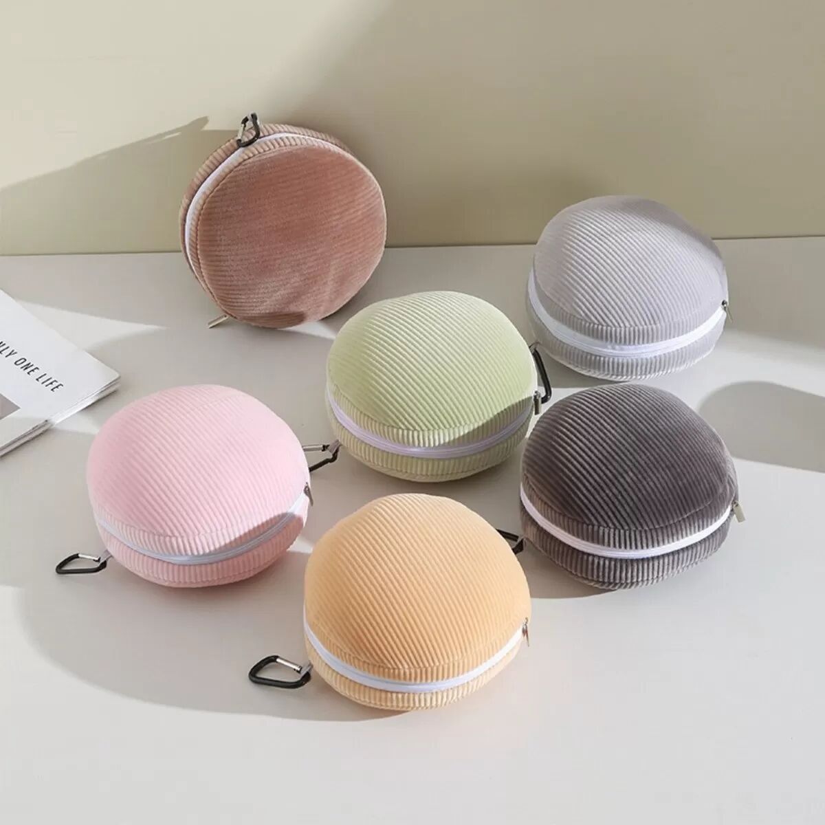 INF 2-in-1 U-förmiges Nackenkissen mit lichtblockierender Schlafmaske für Reisen & Nickerchen Grau
