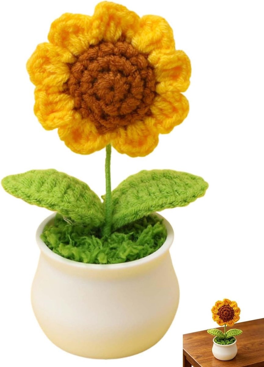 Handgemaakte gebreide zonnebloem voor als bureaudecoratie of bedankje