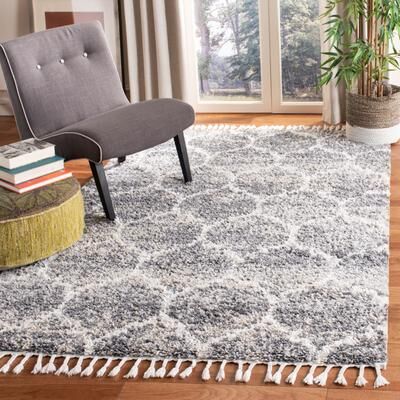 SAFAVIEH Montreal Shag Antoanella 2-inch Thick Rug