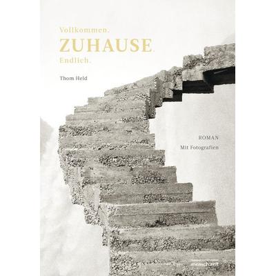 Vollkommen.ZUHAUSE.Endlich. – Finden die Menschen Wege hin zum ersehnten 'Langen Zuhause' – durch das Dickicht lebensweltlicher Polykrisen, durchs