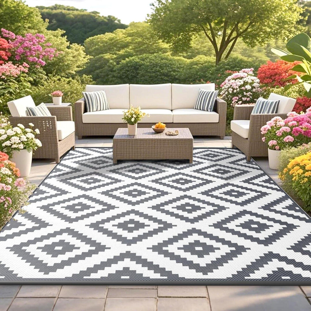 Latitude Vive Machine Braided 180cm X 180cm Indoor / Outdoor Area Rug Grey & White 180cm W X 180cm L