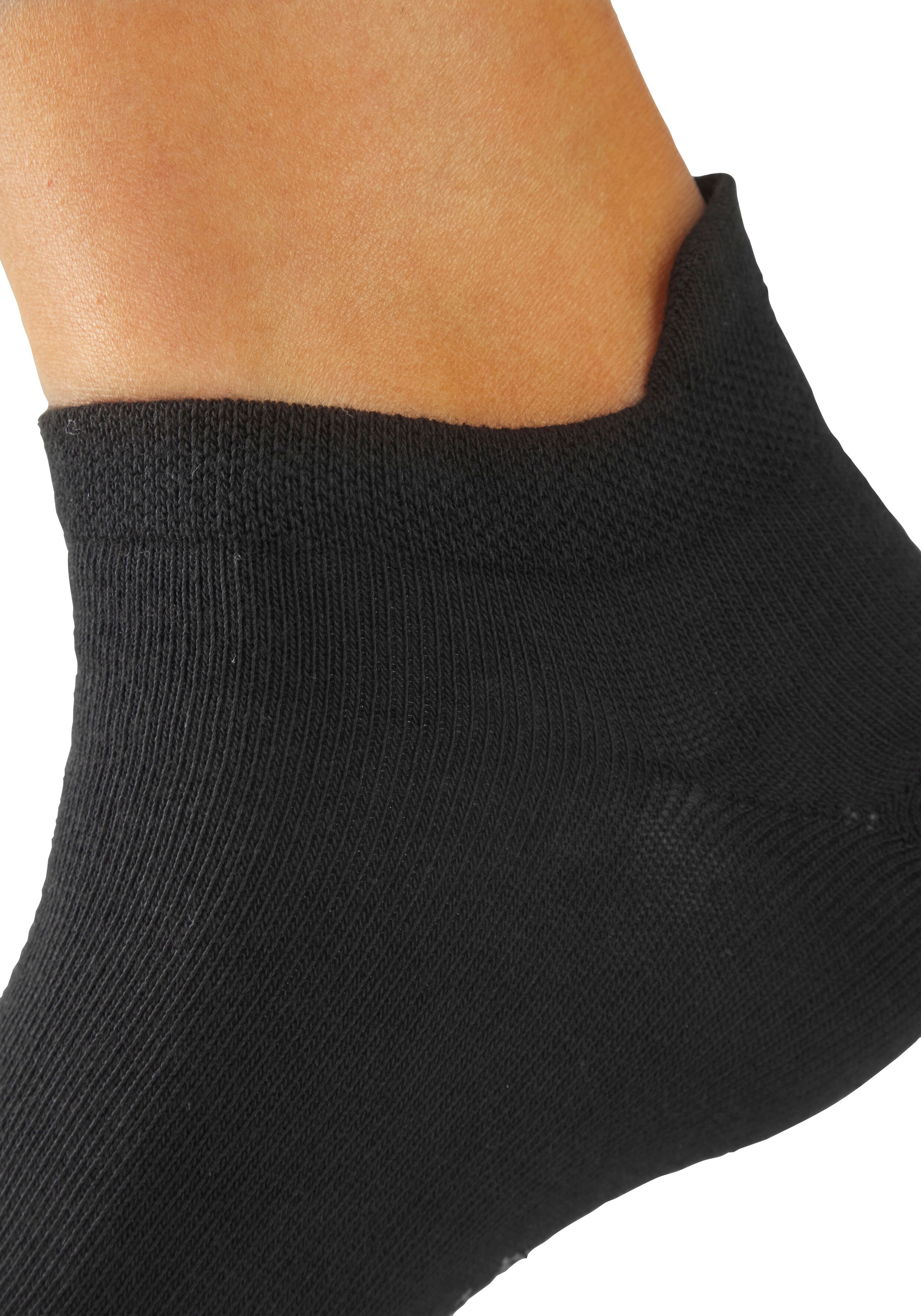 Sneakersocken LASCANA "für Damen mit eingestricktem Markenlogo", Herren, Gr. 35-38, schwarz (7x schwarz), Baumwollmischung, unifarben, elastisch, Socken Sneakersocken, in ansprechender Geschenkbox 7x schwarz 35-38