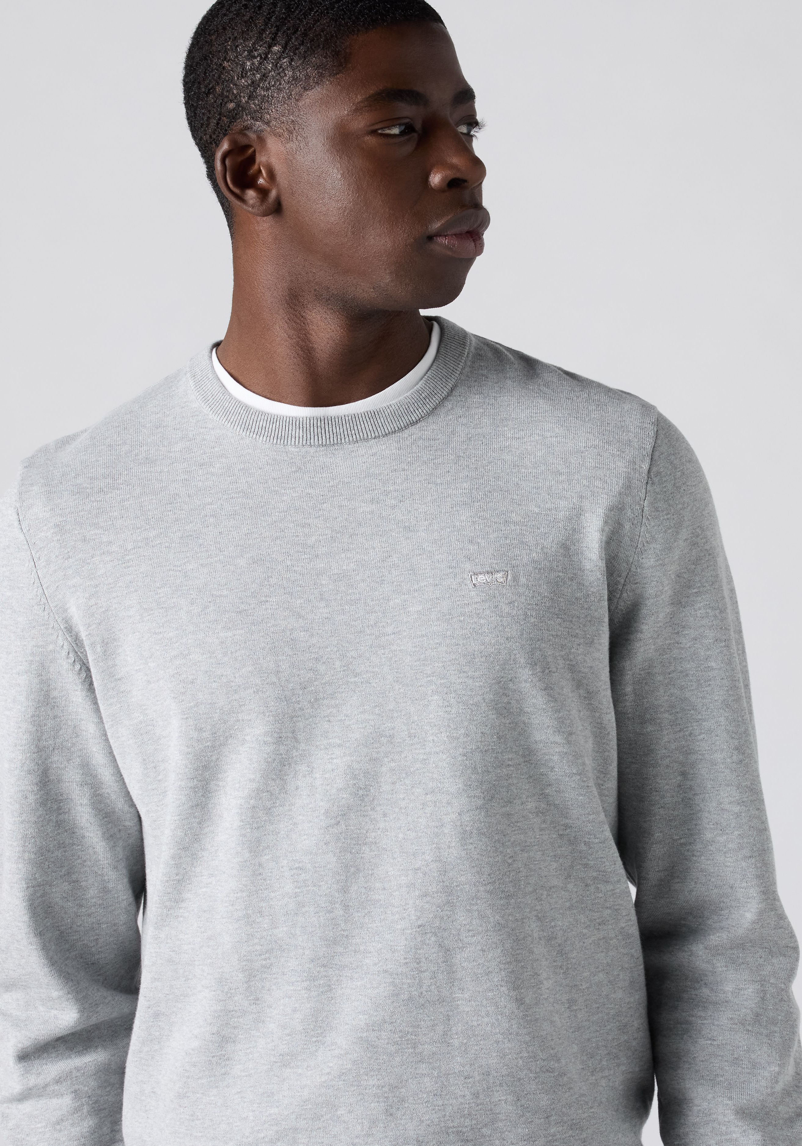 Rundhalspullover LEVI'S "LIGHTWEIGHT HM SWEATER", Herren, Gr. S, grau (mid tone grau heather), Strick, Obermaterial: 100% Baumwolle, regular fit normal, Rundhals, angesetztes Bündchen, Pullover Rundhalspullover, Feingerippte Abschlüsse mid tone grau heath