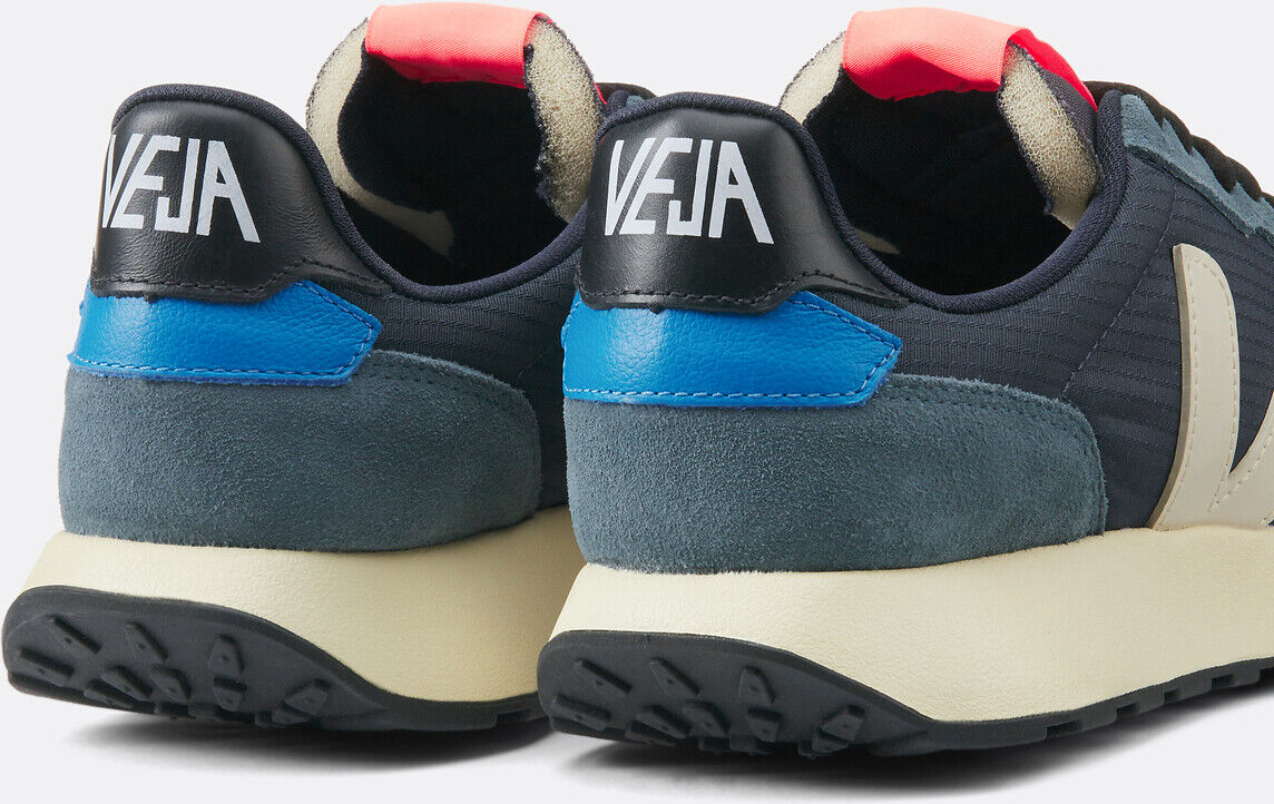 VEJA Baskets Paulistana