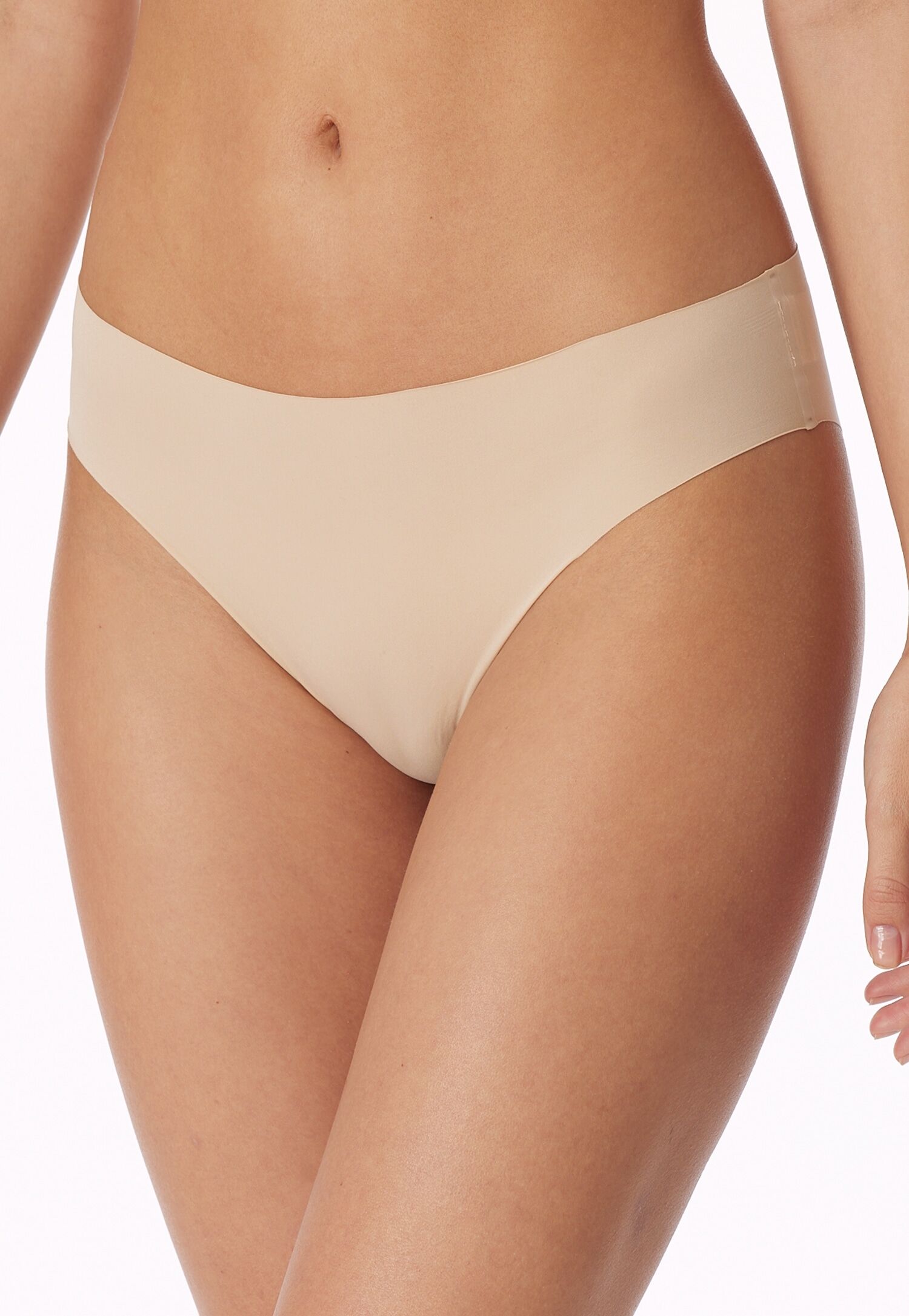 Slip SCHIESSER "Invisible Light", Damen, Gr. 34, Single Jersey, beige (sand), Single Jersey, Obermaterial: 70% Polyamid, 30% Elasthan, eng, Unterhosen Slip, mit flach verklebten Seitennähten sand 34, Single Jersey