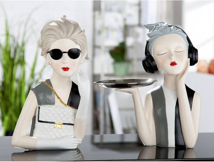 Dekofigur GILDE Figur Girl mit Kopfhörer , bunt (beige, grau), B:24cm H:27cm T:17cm, Edelstahl, Dekofiguren, Dekofigur