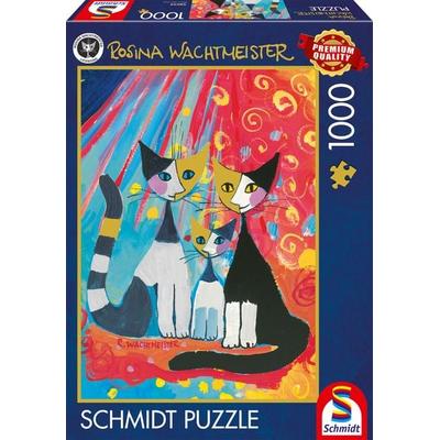 Glückliche Katzenfamilie