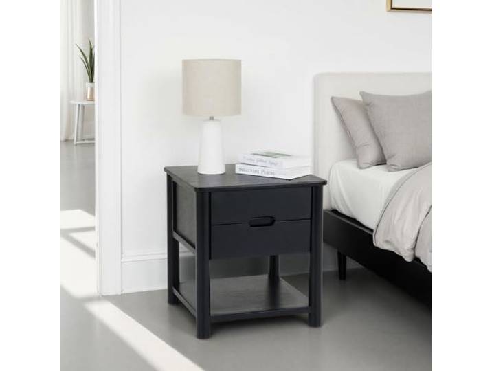 IDIMEX FADRI Nachttisch aus massivem Mangoholz, Schwarz - Beistelltisch mit 2 Schubladen, Nachtschrank mit Ablagefläche, Nachtkästchen im natürlichen Design, Kleine Kommode für Schlafzimmer,