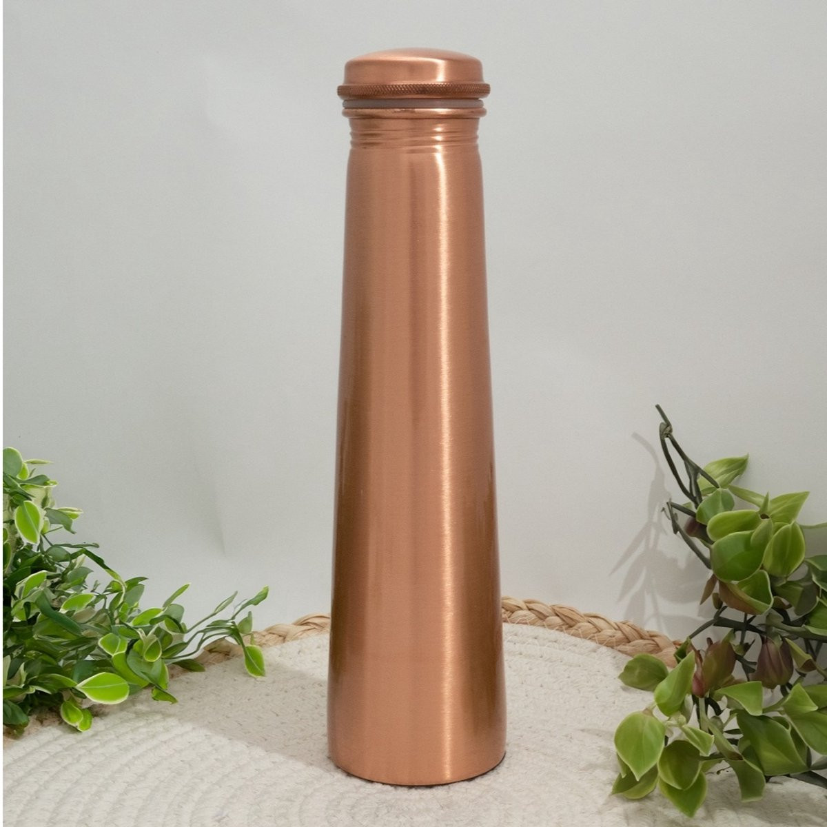 Copper Specialist Puur koperen waterfles toren mat gegraveerd 850 ml