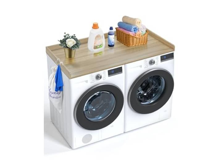 VEVOR Comptoir pour lave-linge et sèche-linge\, 137 x 70 cm\, surface de comptoir en bois\, résistant à l'eau\, avec coussinets antidérapants\, pour organisation et rangement de la buanderie\, couleur chêne