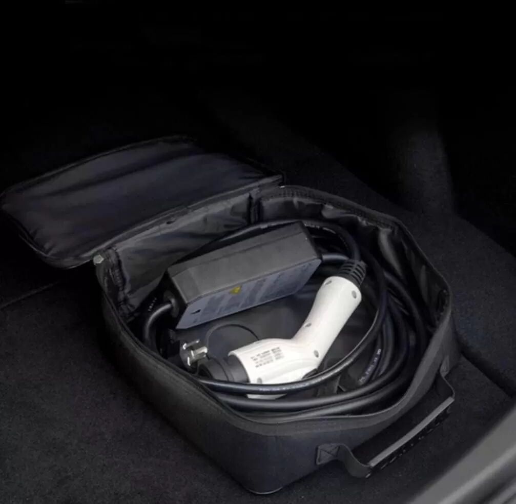 INF Quadratische EV-Tasche für Elektroautokabel