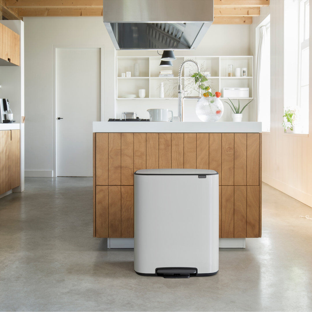 Brabantia Bo 30 Litre + 30 Litre Pedal Bin with Two Inner Buckets White 60L