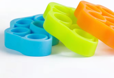 Combo Retail Shop Silicone Finger Gripper Hand Exerciser For Strength Training light Blue 6.6lb