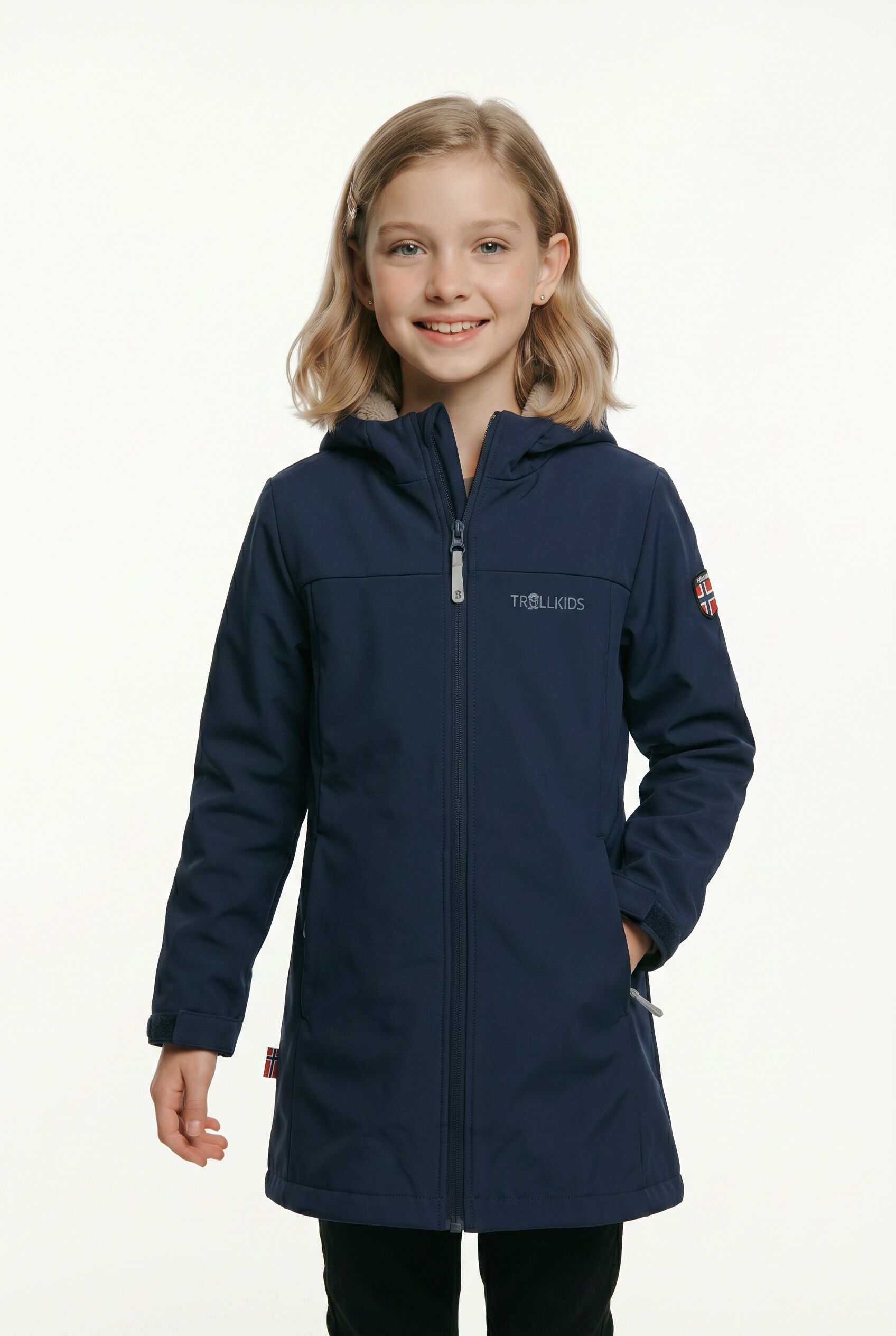 Softshellmantel TROLLKIDS "GIRLS KRISTIANSAND COAT", Mädchen, Gr. 104, blau (navy), Obermaterial: 94% Polyester, 6% Elasthan, normal, Mäntel Softshellmantel, Softshellmantel, normal lang, aus Polyester und Elasthan, wasserdicht navy 104
