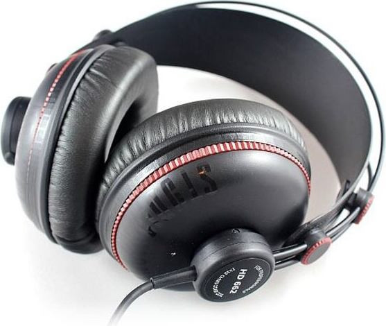Superlux HD662 rode studiokoptelefoon