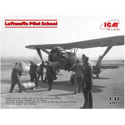 ICM Luftwaffe Pilot School (Hs 123A (late) with crew)