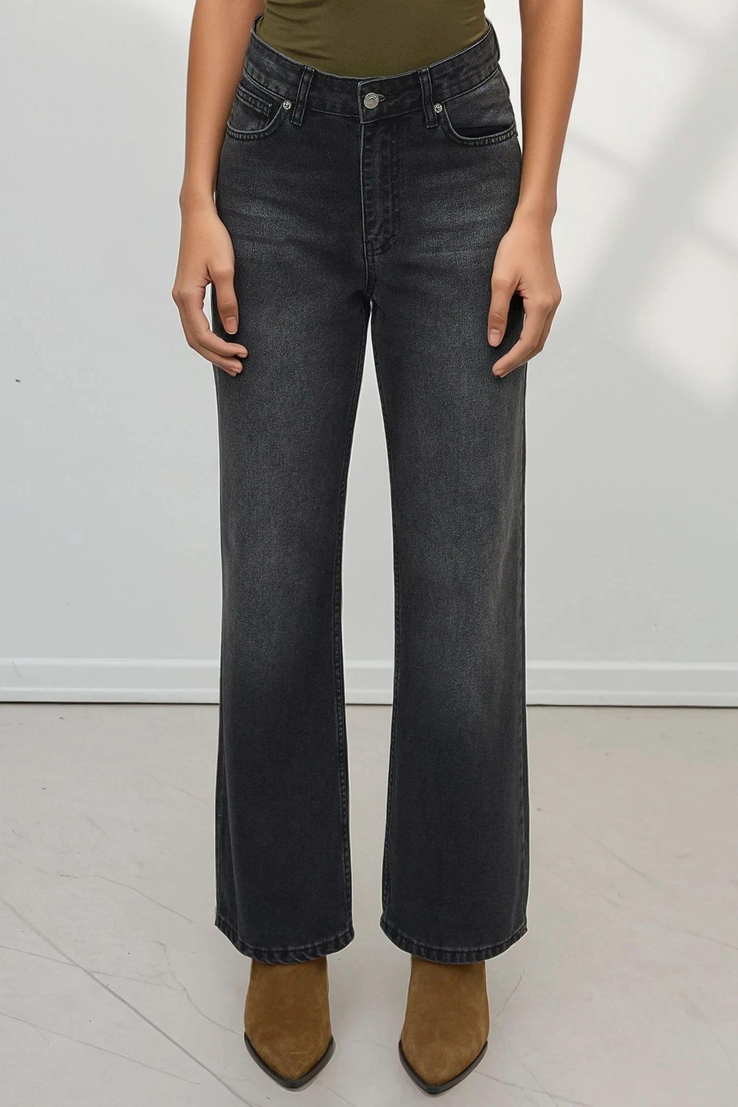 Gerade geschnittene Denim-Jeans
