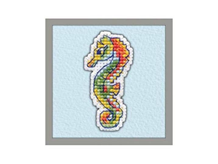 Cross Stitch Kit Badge-zee Paard Art. 1098 op Plastic Canvas