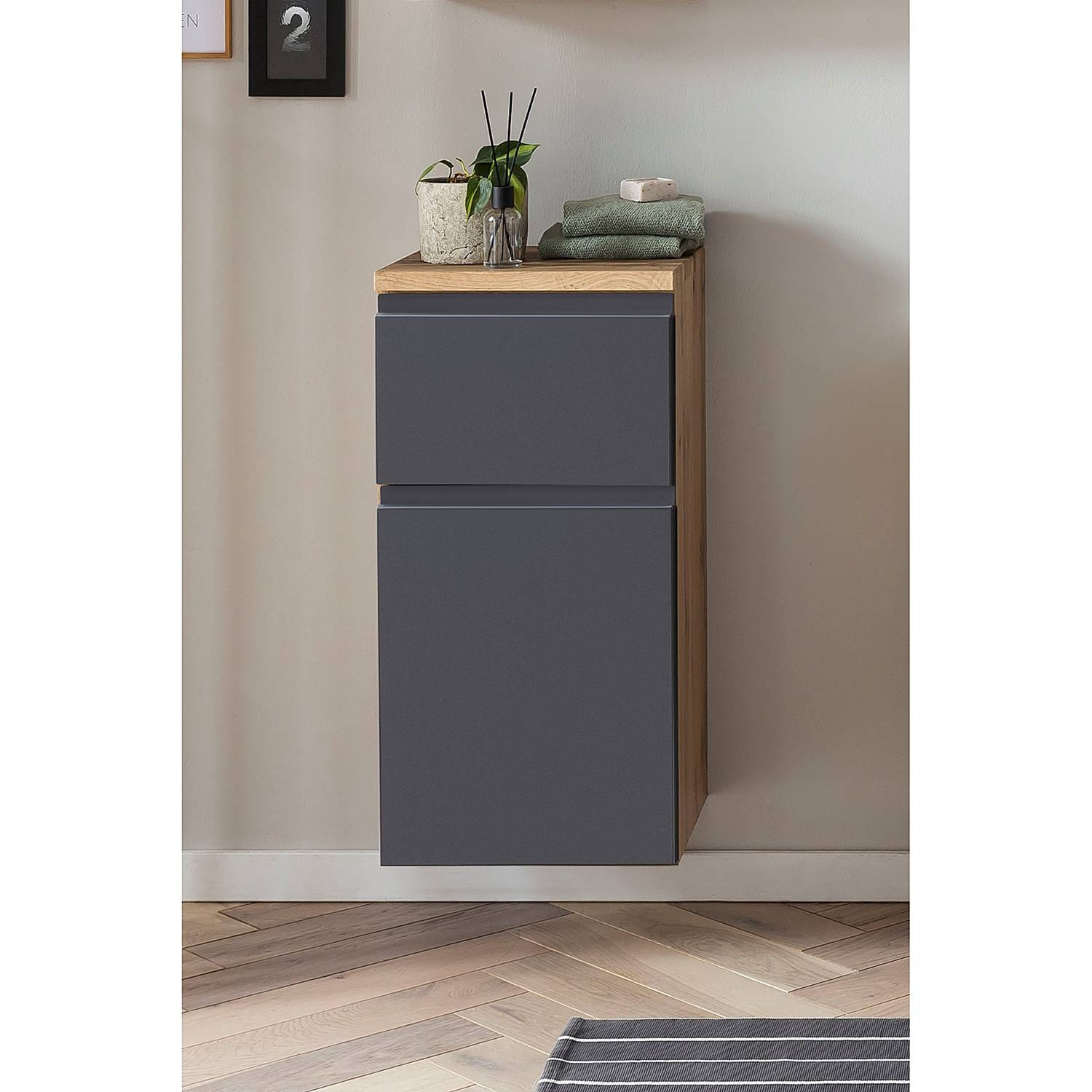 home24 Lage kast mat grijs voor de badkamer